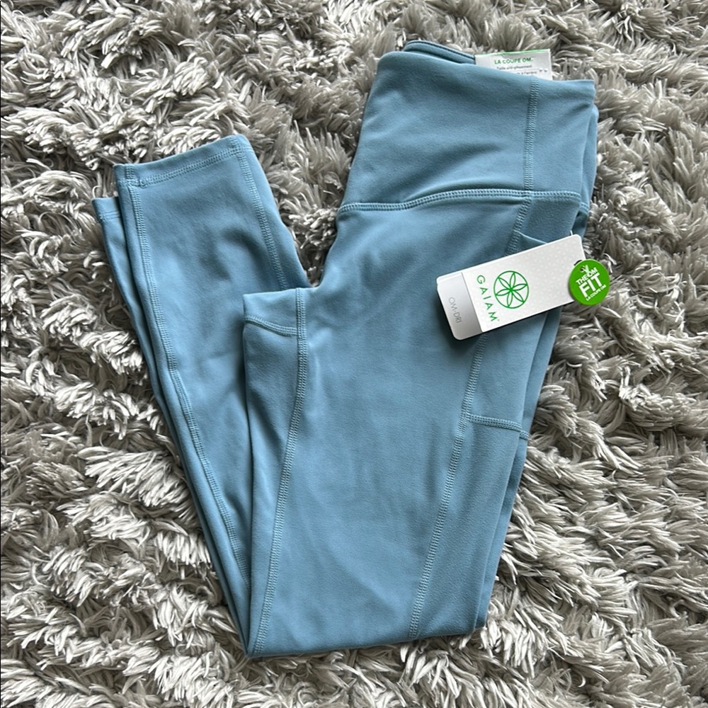 GAIAM Blue Shadow OM-DRI 7/8 Length Leggings